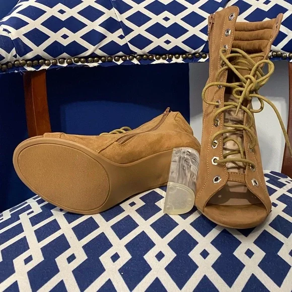Light brown wheat lace up ankle high open toe clear heel booties size 9.5 - Picture 2 of 8